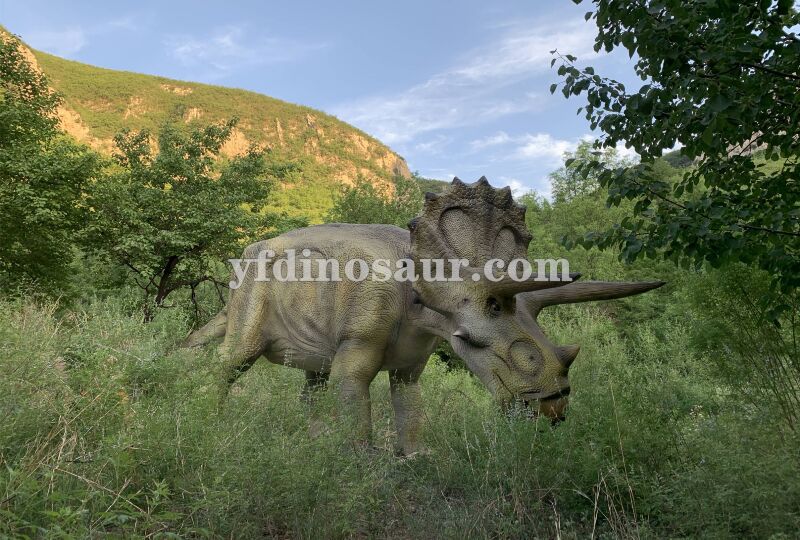 Triceratops Animatronic Simulated Model