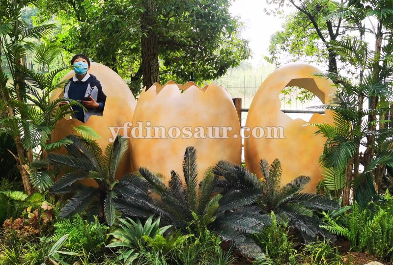Dinosaur Egg Interactive Products for Photo in Amusement Park