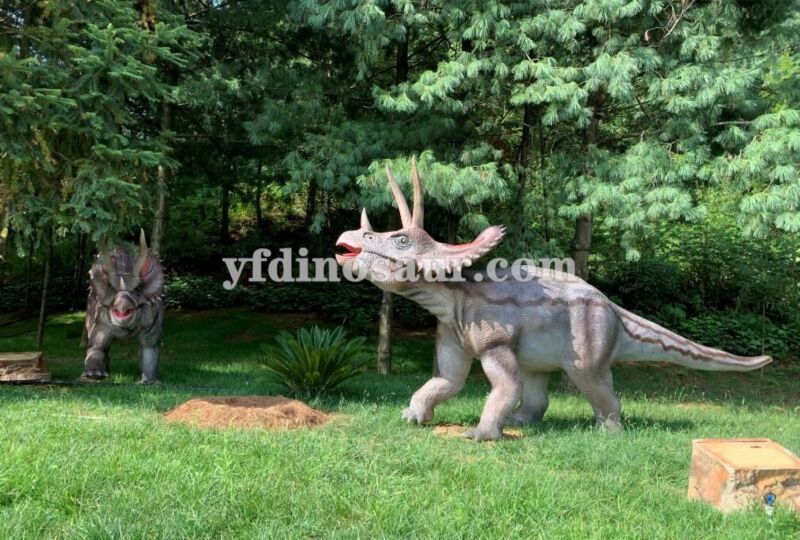Triceratops Animatronic Dinosaur Model Produced by Yifeng Dinosaur