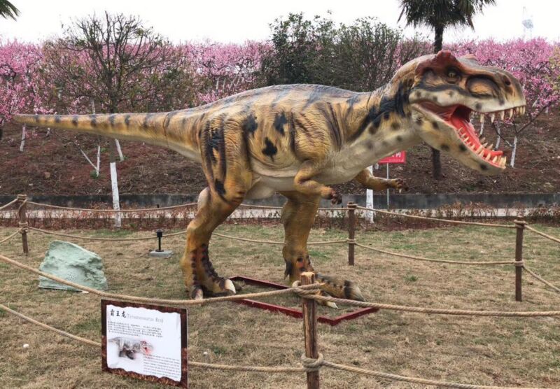 Jurassic Park Realistic Animatronic Dinosaur Statue